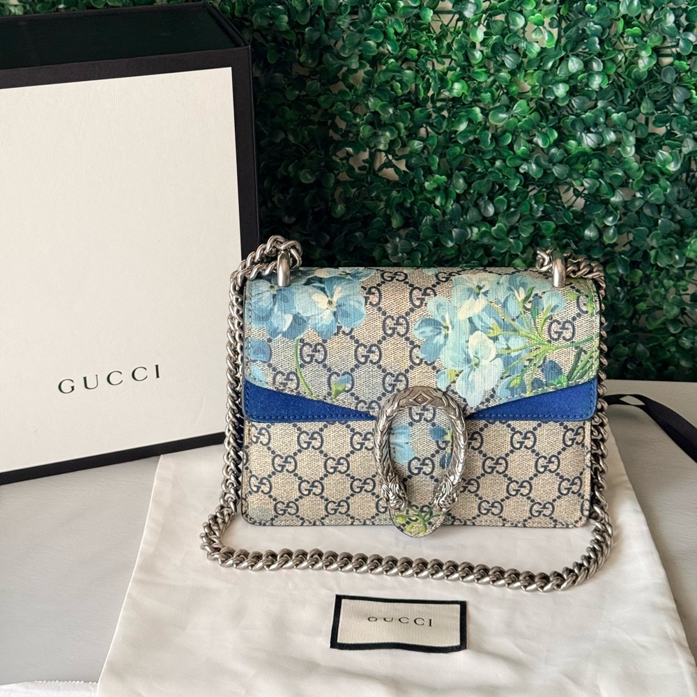 Gucci Blue Floral GG Supreme Shoulder Bag